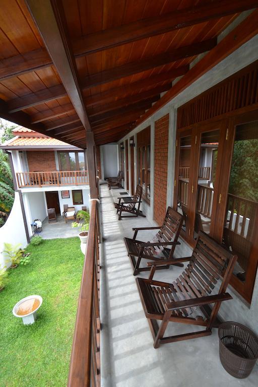 Lion'S Rest Hotell Weligama Exteriör bild